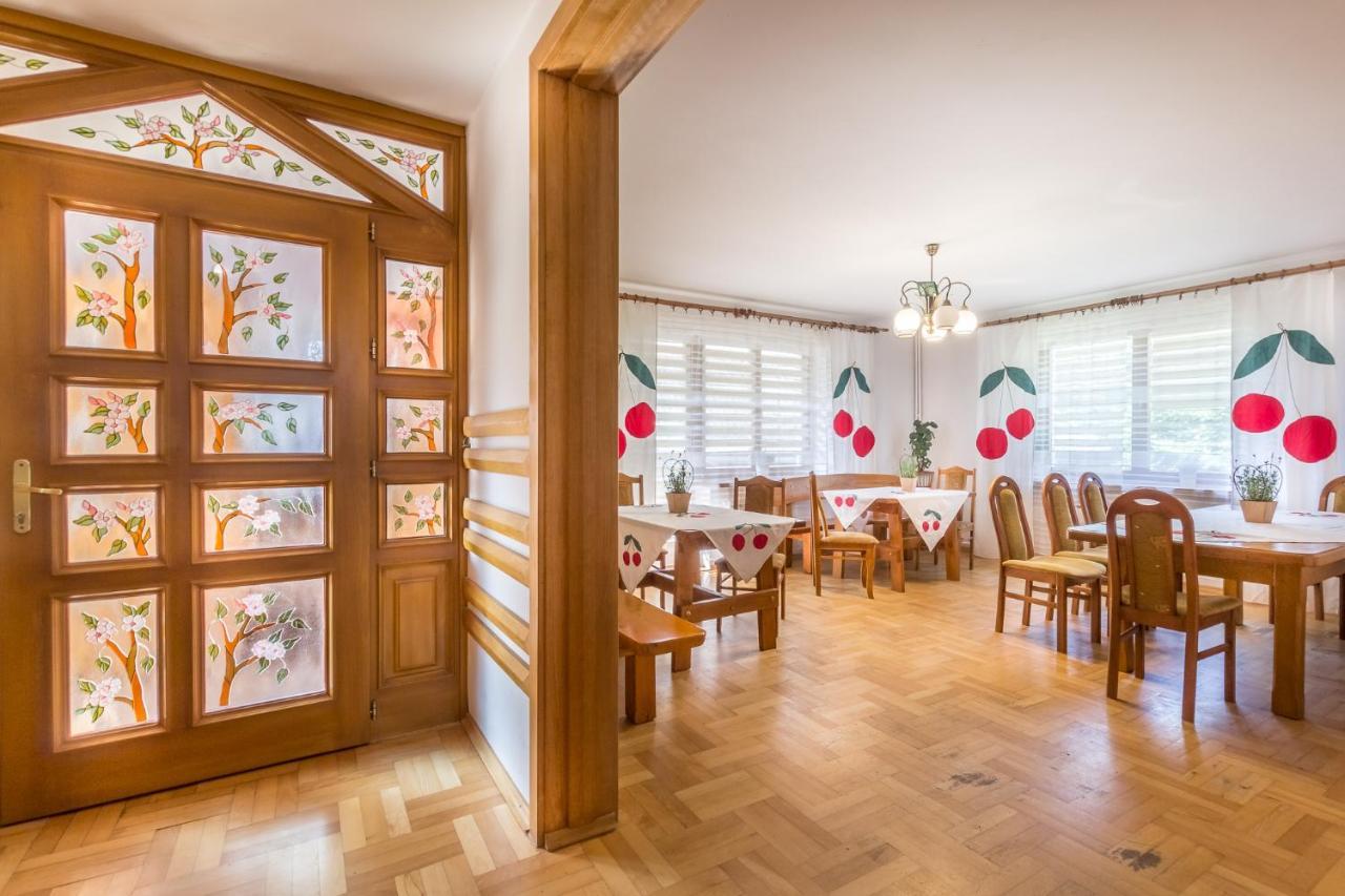 Wisniowy Gaj Villa Ujanowice Bagian luar foto