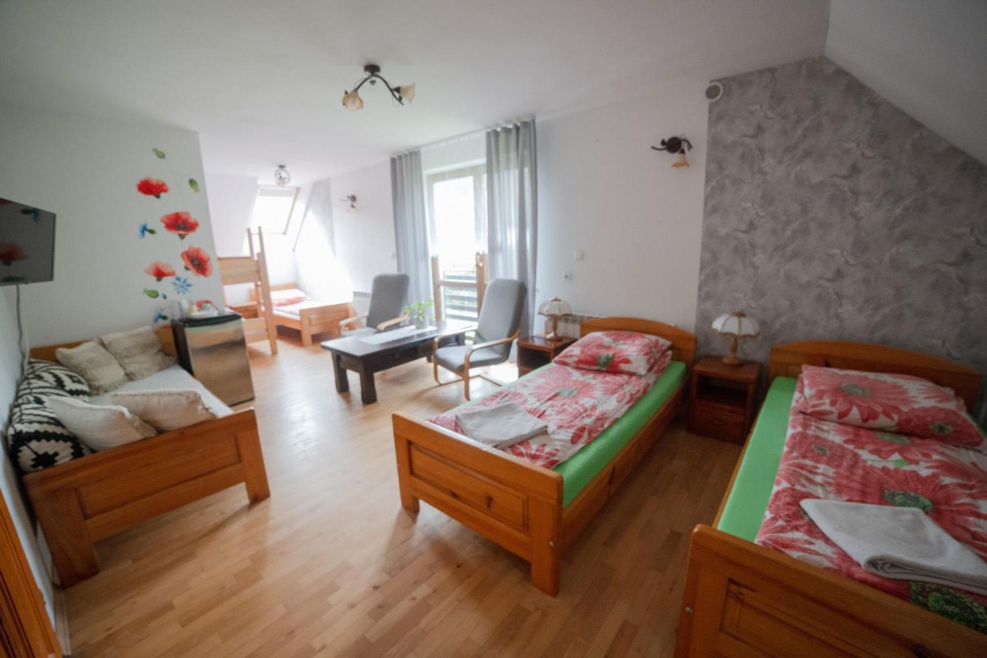 Wisniowy Gaj Villa Ujanowice Bagian luar foto